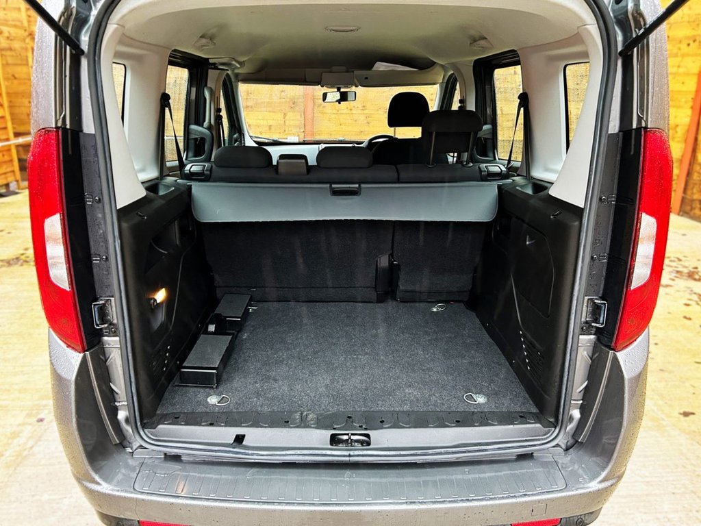 Used Fiat Doblo 2019 for sale - 77680553: Photo 12
