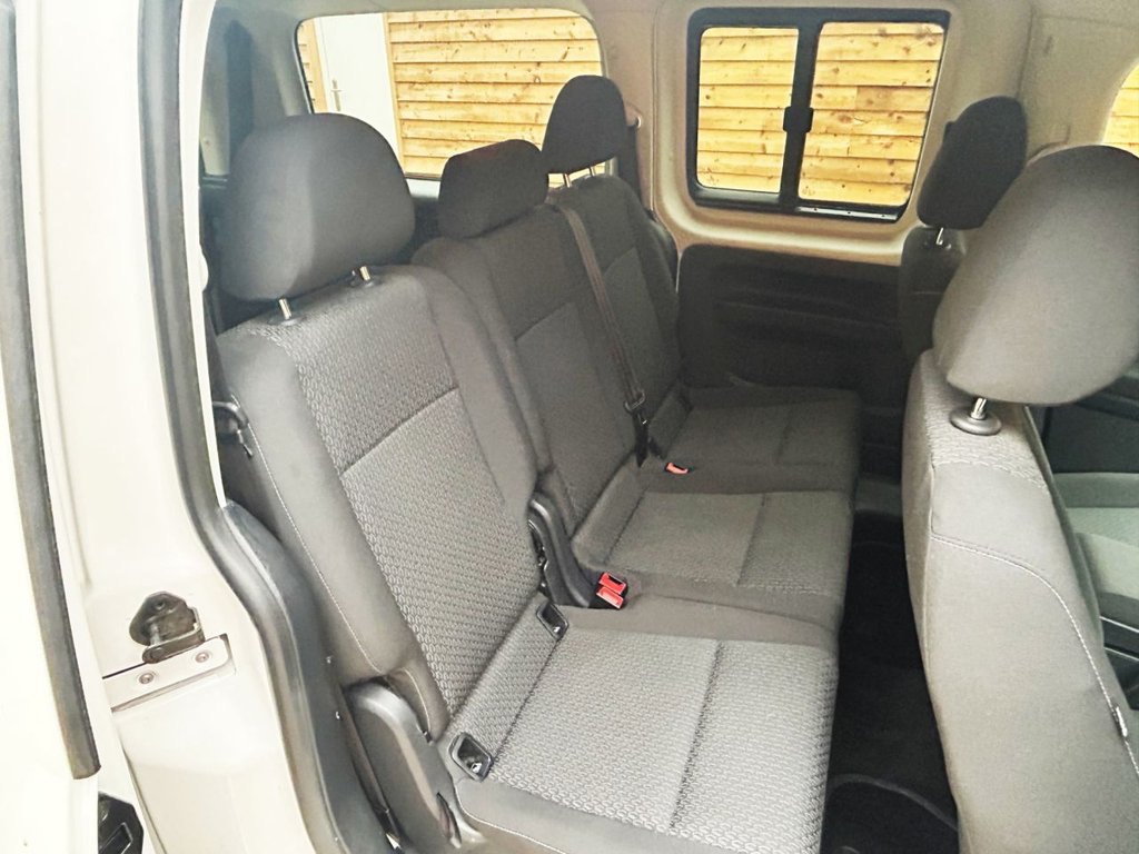 Used Volkswagen Caddy Maxi Life 2019 for sale - 76256384: Photo 17