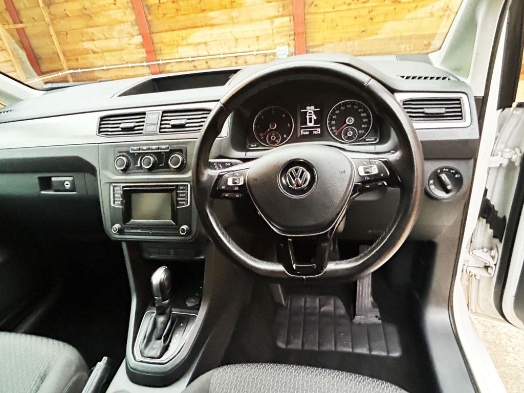 Used Volkswagen Caddy Maxi Life 2019 for sale - 76256384: Photo 2