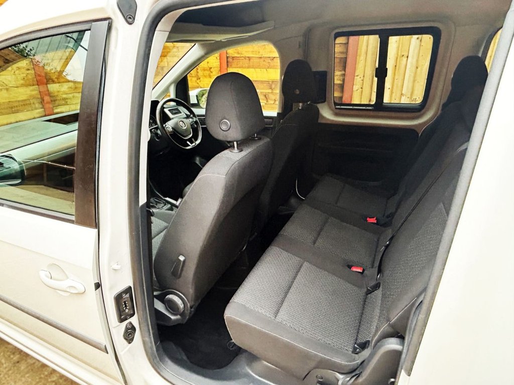 Used Volkswagen Caddy Maxi Life 2019 for sale - 76256384: Photo 21