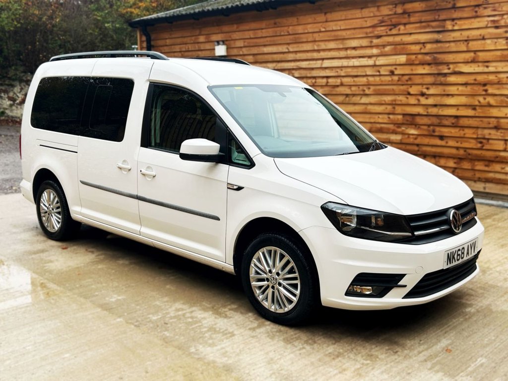 Used Volkswagen Caddy Maxi Life 2019 for sale - 76256384: Photo 3