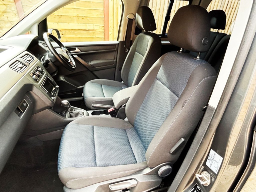 Used Volkswagen Caddy Maxi Life 2019 for sale - 76256369: Photo 12