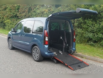Used Peugeot Partner Tepee 2017 for sale - 79288447: Photo
