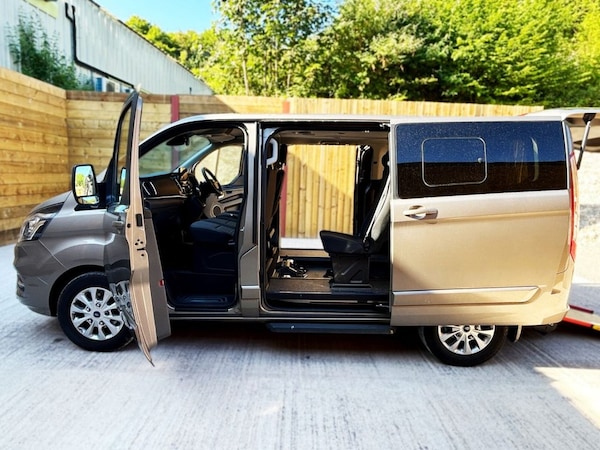 Used Ford Tourneo Custom 2019 for sale - 75067746: Photo 15