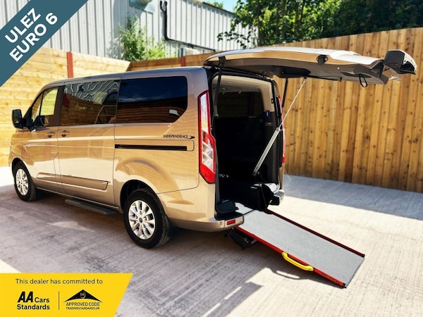 Used Ford Tourneo Custom 2019 for sale - 75067746: Photo 1