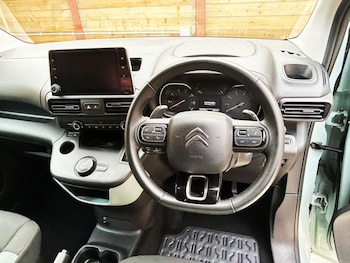 Used Citroen Berlingo 2020 for sale - 76056927: Photo