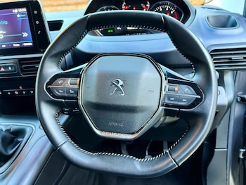 Used Peugeot Rifter 2020 for sale - 77188677: Photo