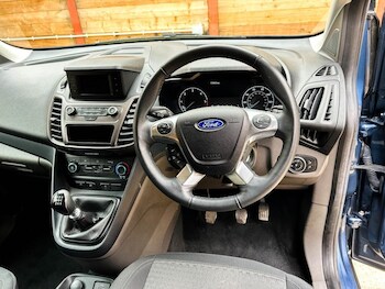 Used Ford Grand Tourneo Connect 2021 for sale - 78358010: Photo