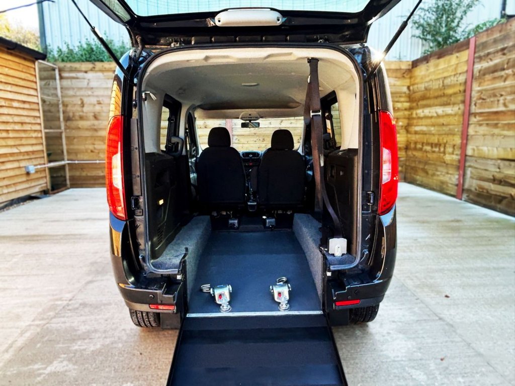 Used Fiat Doblo 2018 for sale - 76395948: Photo 13