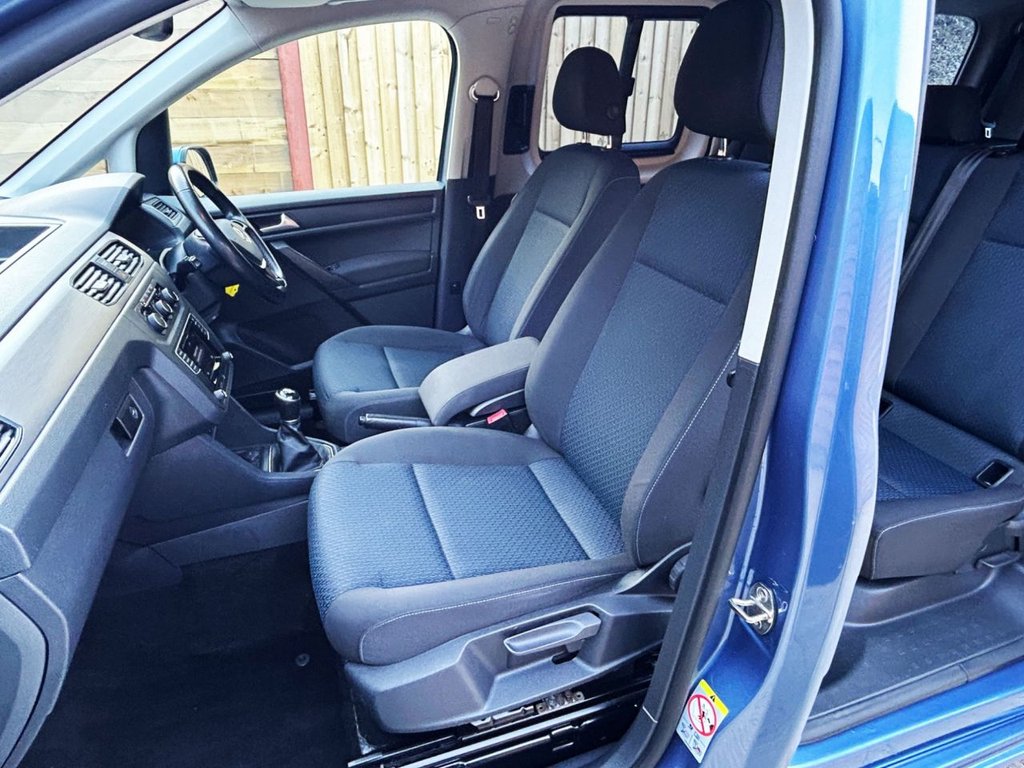 Used Volkswagen Caddy Maxi Life 2017 for sale - 76798036: Photo 20