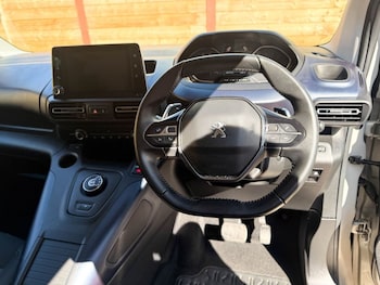 Used Peugeot Rifter 2021 for sale - 79300909: Photo