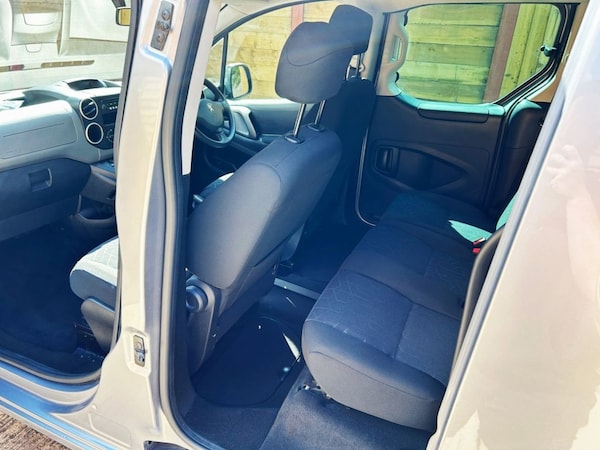 Used Peugeot Partner Tepee 2018 for sale - 75703864: Photo 14
