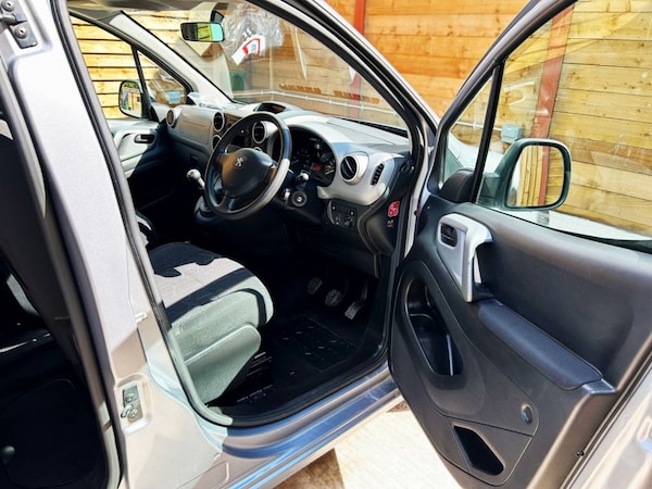 Used Peugeot Partner Tepee 2018 for sale - 75703864: Photo 17