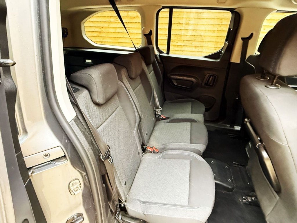 Used Peugeot Rifter 2022 for sale - 76333911: Photo 16