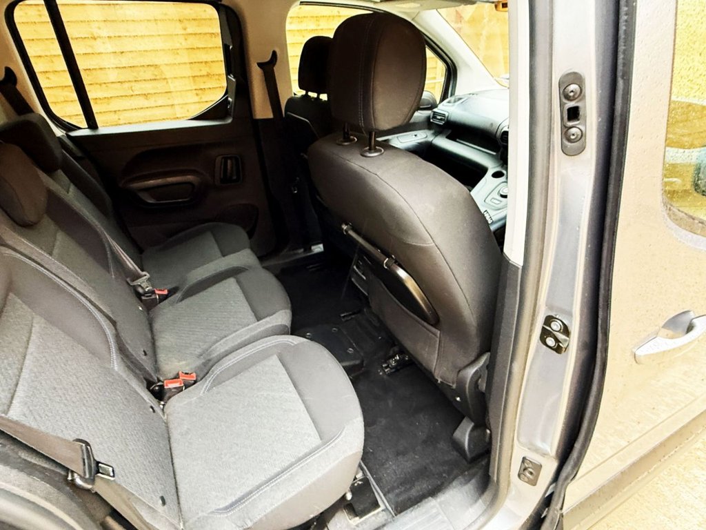 Used Peugeot Rifter 2022 for sale - 76333911: Photo 17