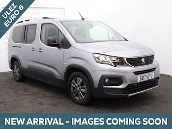 2022 (71) - 1.2 PureTech 130 Allure Premium [7 Seats] 5dr EAT8