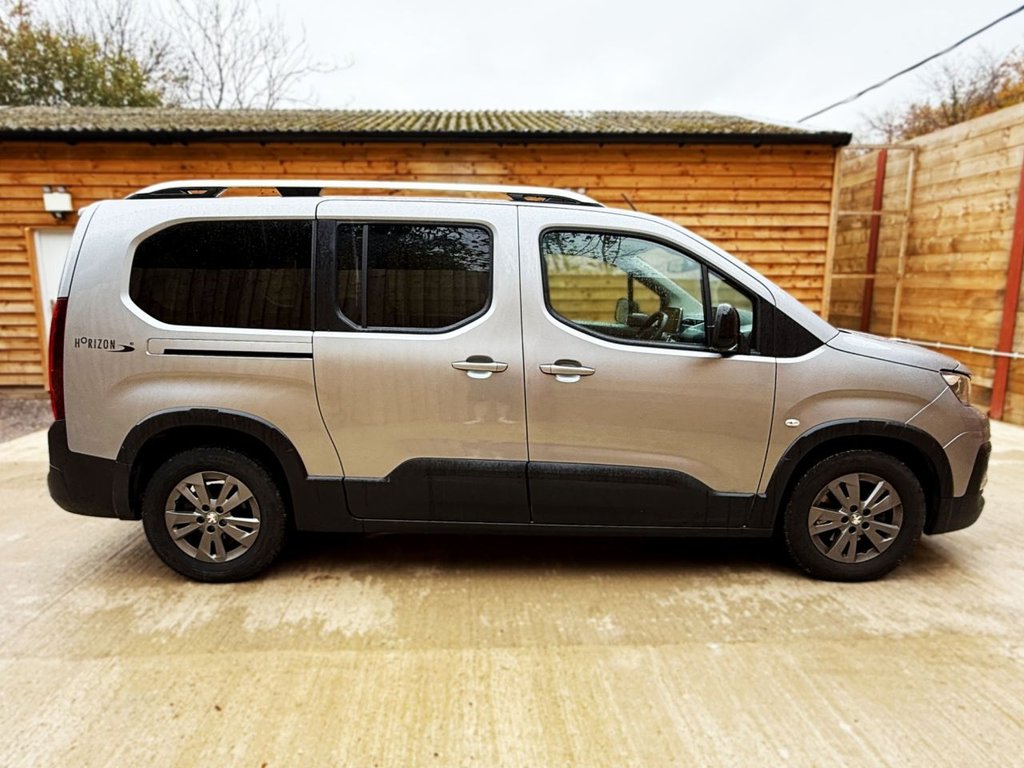 Used Peugeot Rifter 2022 for sale - 76333911: Photo 6