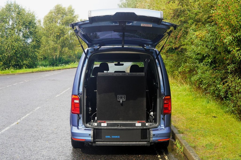 Used Volkswagen Caddy Maxi Life 2017 for sale - 77608749: Photo 14