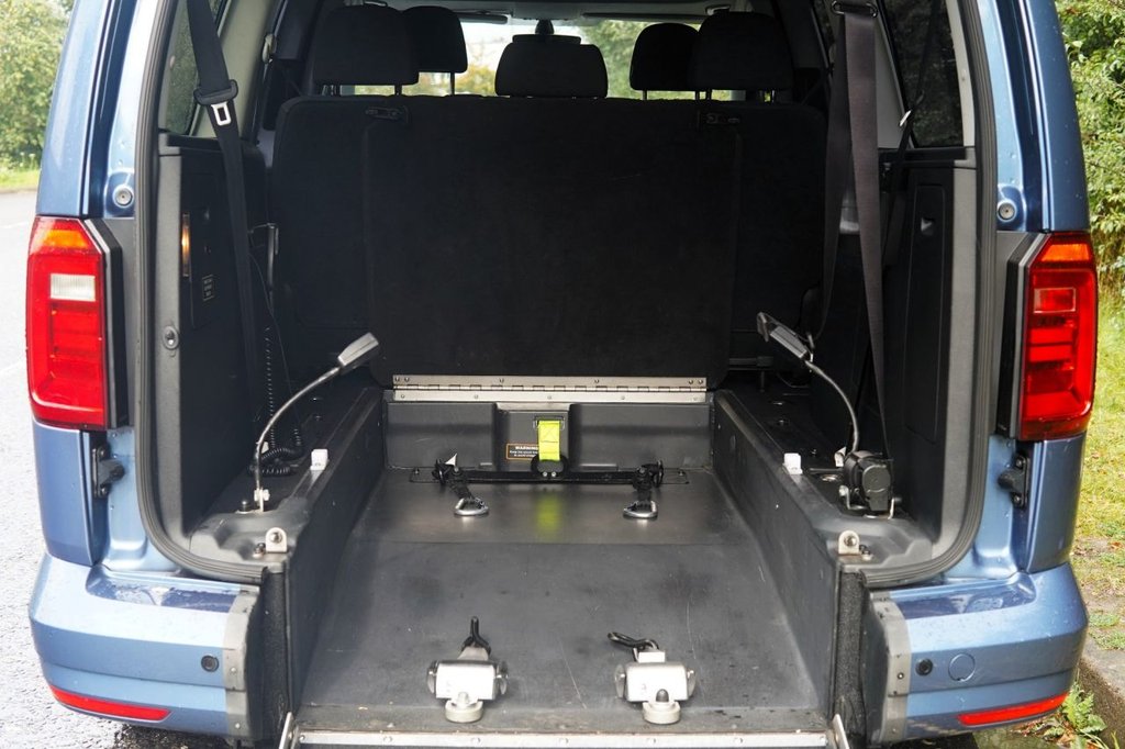 Used Volkswagen Caddy Maxi Life 2017 for sale - 77608749: Photo 15