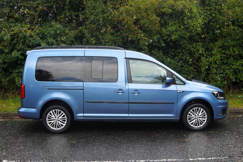 Used Volkswagen Caddy Maxi Life 2017 for sale - 77608749: Photo 5