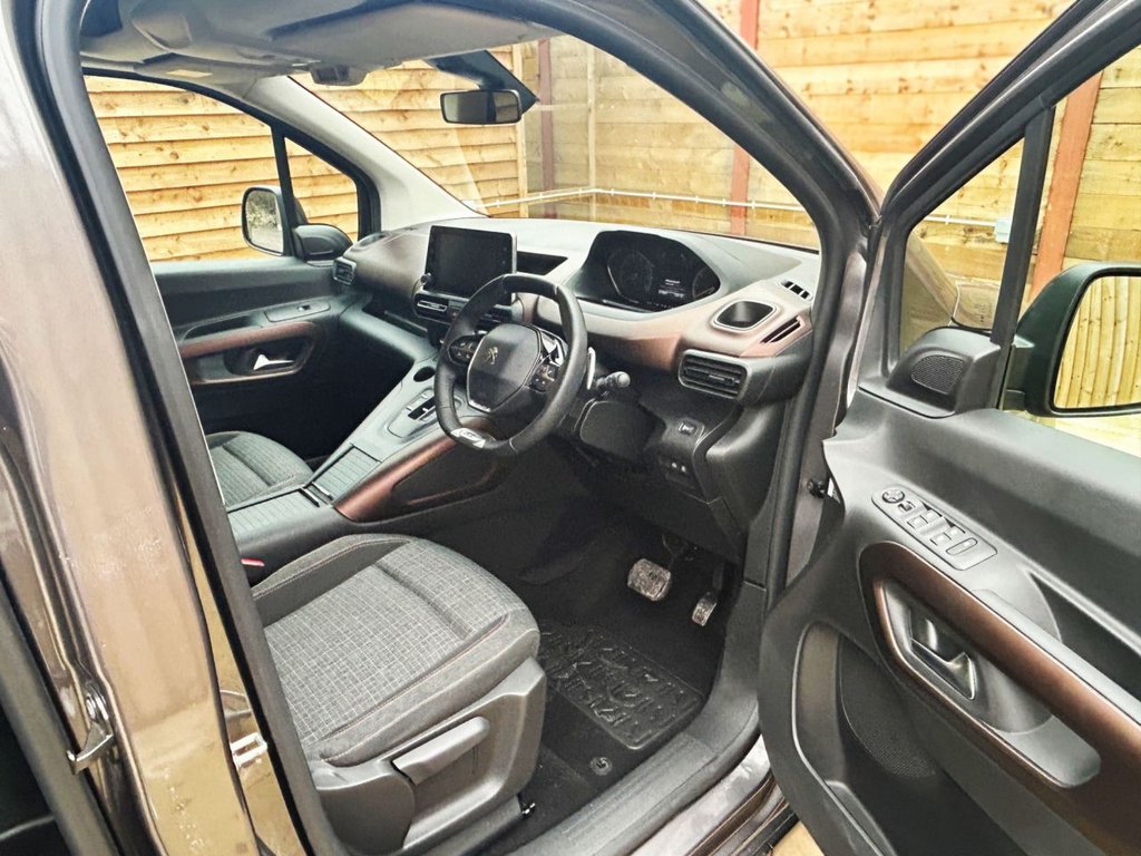 Used Peugeot Rifter 2024 for sale - 76724907: Photo 16
