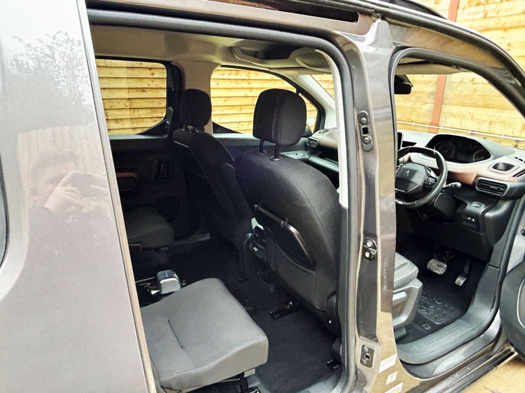 Used Peugeot Rifter 2024 for sale - 76724907: Photo 19