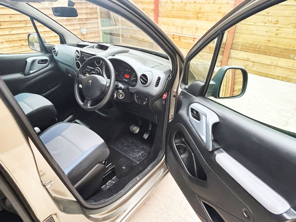 Used Peugeot Partner Tepee 2013 for sale - 75800636: Photo 15