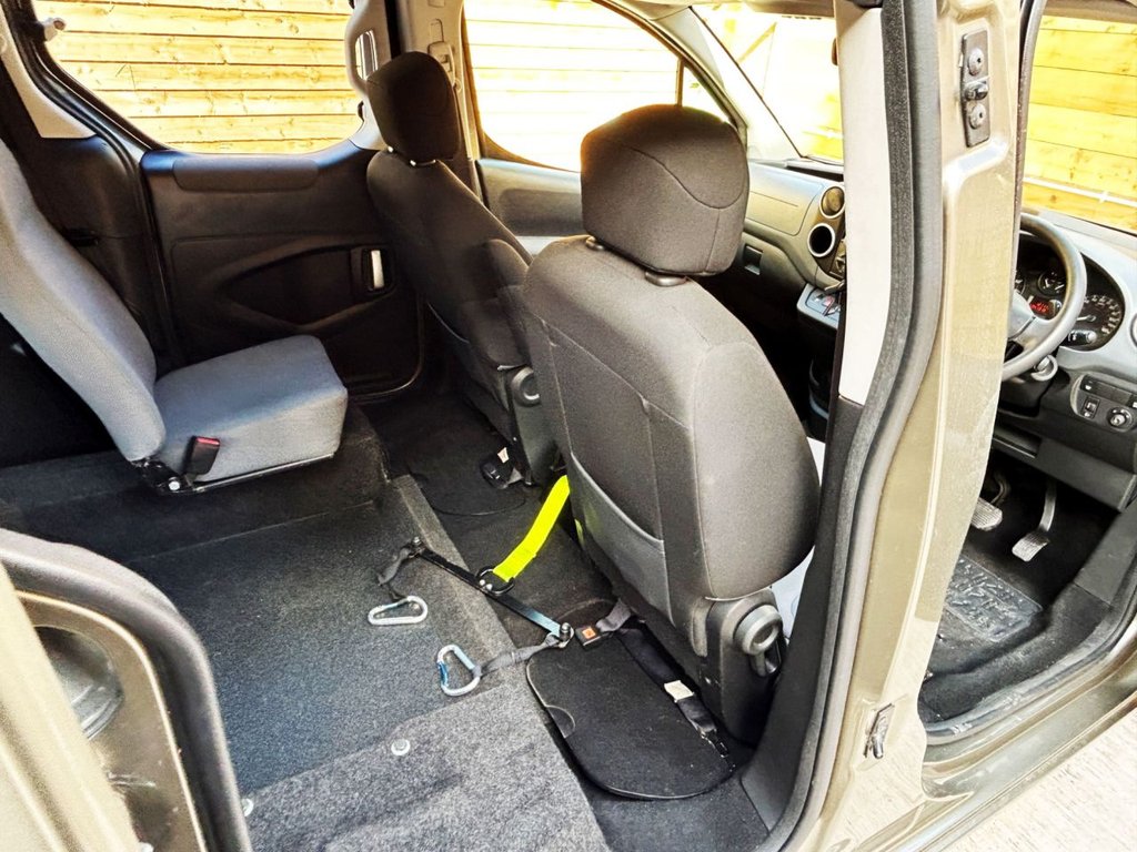 Used Peugeot Partner Tepee 2013 for sale - 75800636: Photo 18