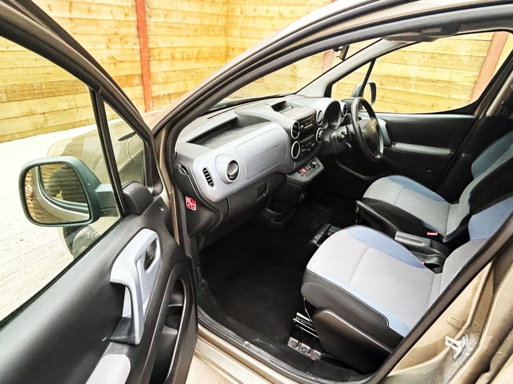 Used Peugeot Partner Tepee 2013 for sale - 75800636: Photo 19