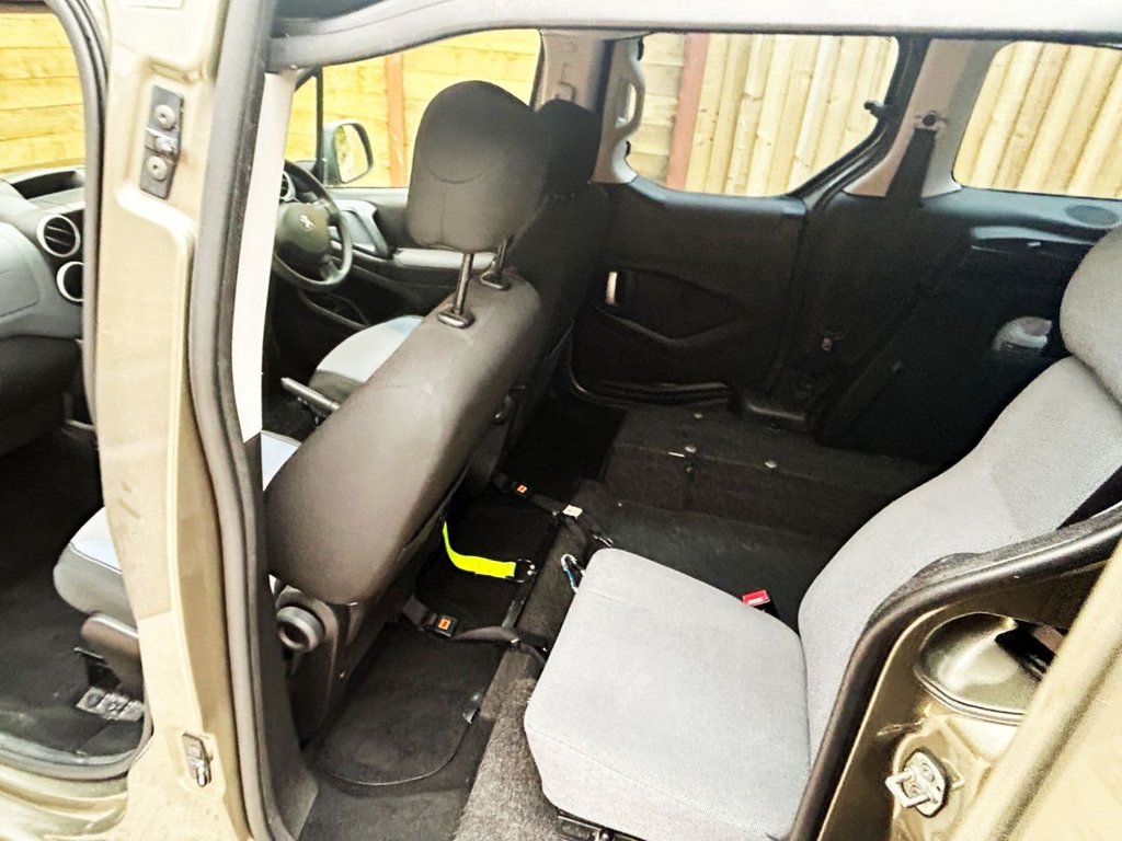 Used Peugeot Partner Tepee 2013 for sale - 75800636: Photo 22