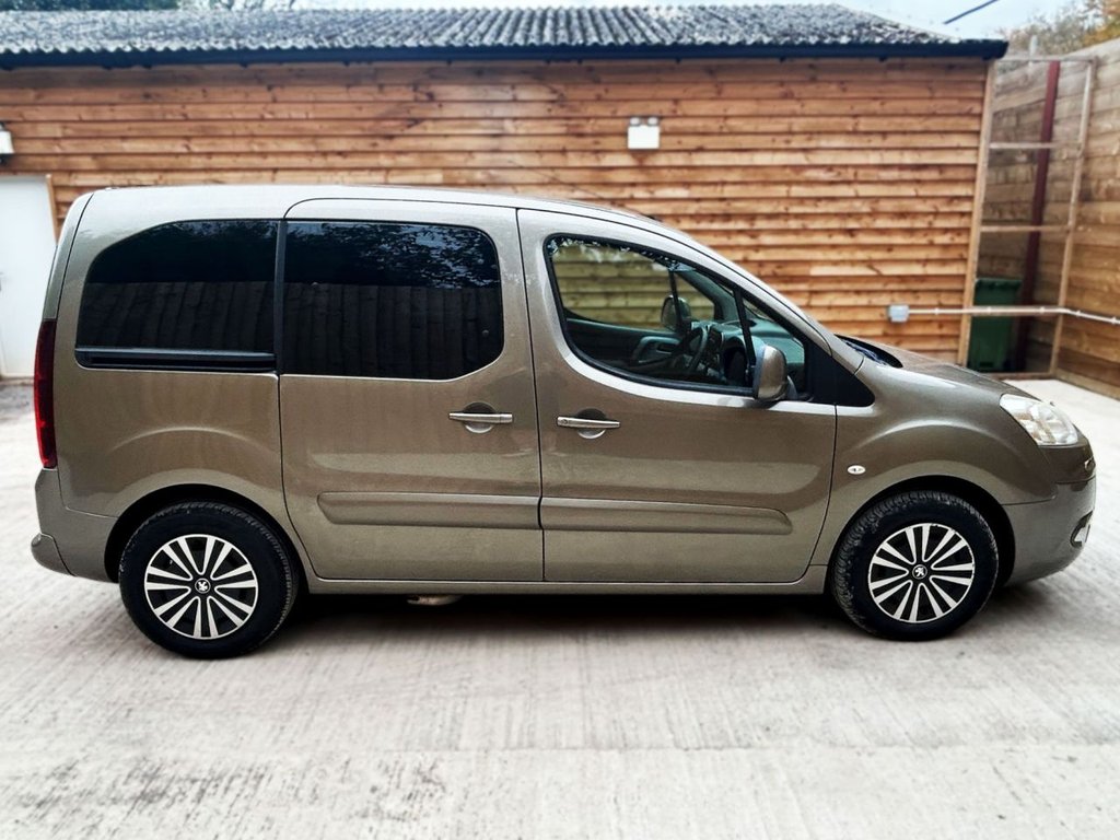 Used Peugeot Partner Tepee 2013 for sale - 75800636: Photo 6