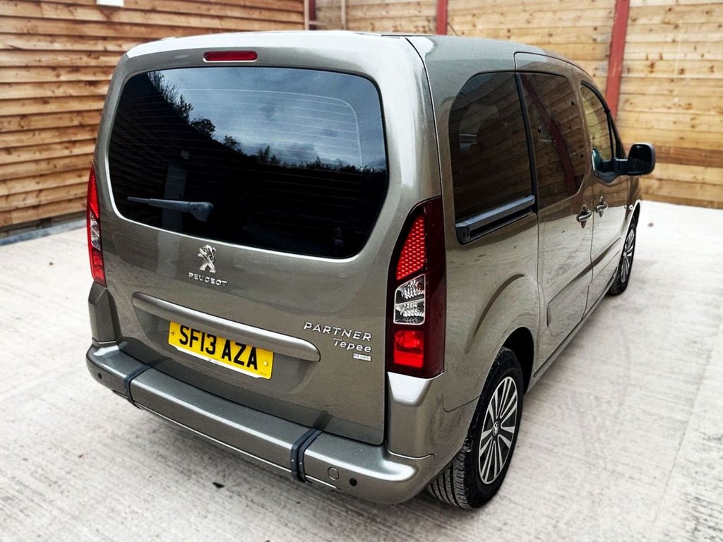 Used Peugeot Partner Tepee 2013 for sale - 75800636: Photo 8