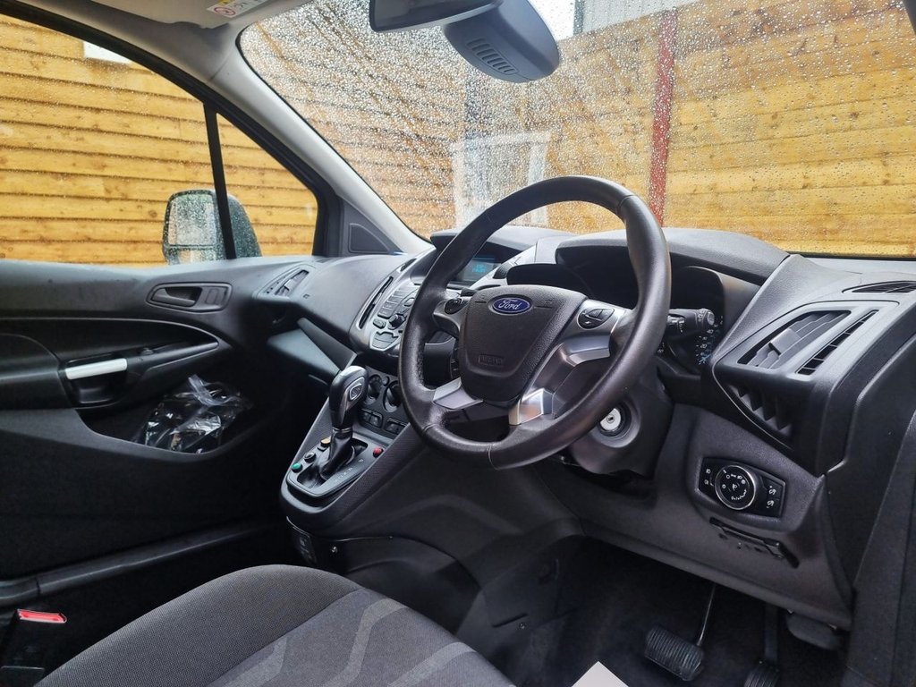 Used Ford Grand Tourneo Connect 2018 for sale - 78044307: Photo 16