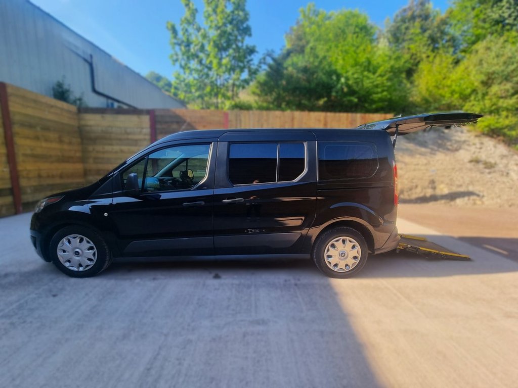 Used Ford Grand Tourneo Connect 2019 for sale - 76581962: Photo 15