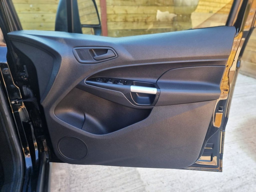 Used Ford Grand Tourneo Connect 2019 for sale - 76581962: Photo 21