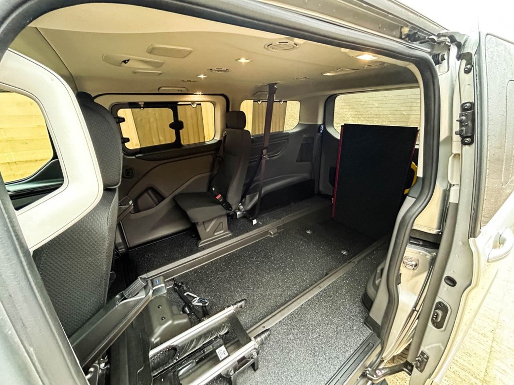 Used Ford Tourneo Custom 2024 for sale - 77680818: Photo 20