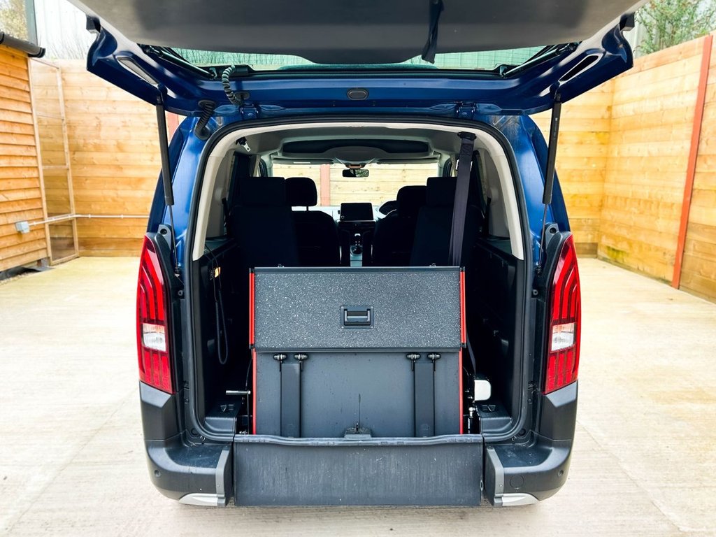 Used Peugeot Rifter 2023 for sale - 77583829: Photo 12