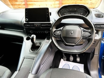 Used Peugeot Rifter 2020 for sale - 78241780: Photo