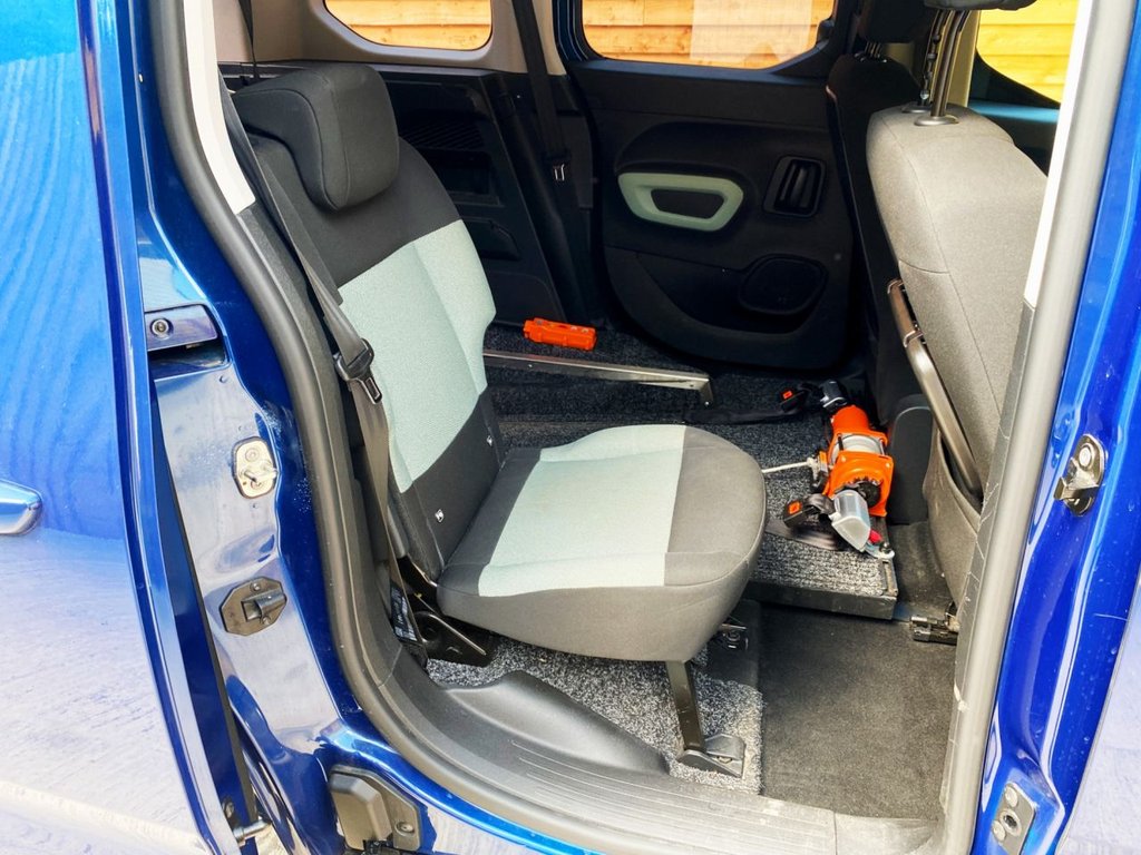 Vehicle 21