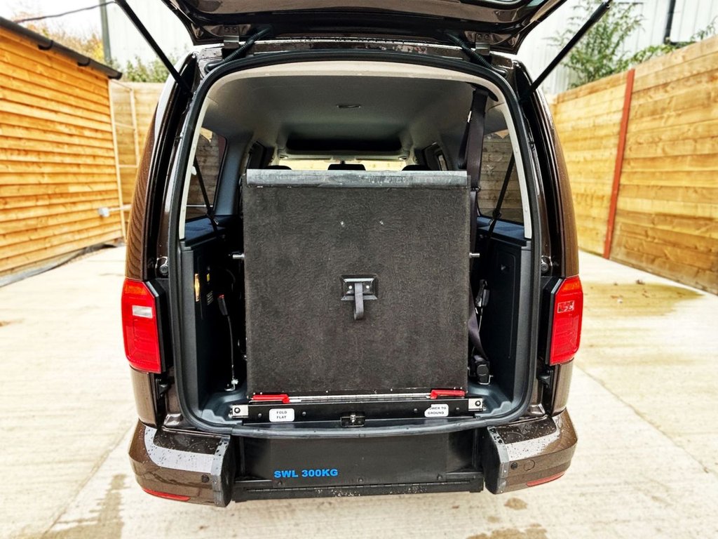 Used Volkswagen Caddy Maxi Life 2018 for sale - 76223737: Photo 13