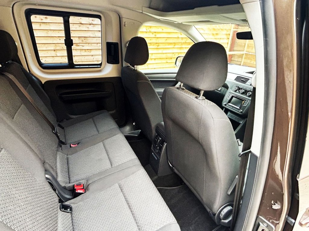 Used Volkswagen Caddy Maxi Life 2018 for sale - 76223737: Photo 18