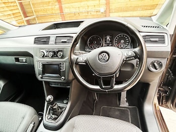 Used Volkswagen Caddy Maxi Life 2018 for sale - 76223737: Photo