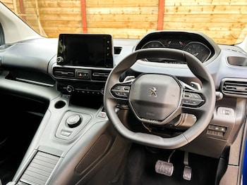 Used Peugeot Rifter 2023 for sale - 78181489: Photo