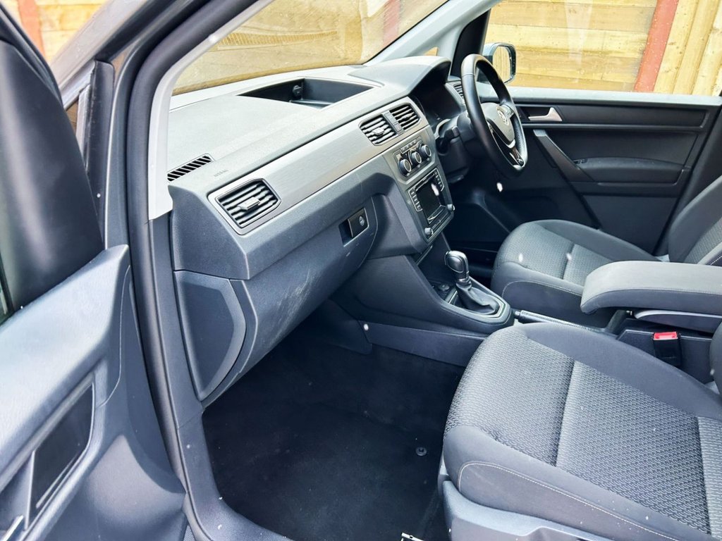 Used Volkswagen Caddy Maxi Life 2021 for sale - 76333658: Photo 20