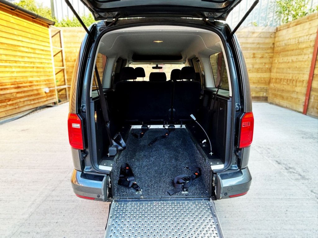 Used Volkswagen Caddy Maxi Life 2018 for sale - 77451500: Photo 13