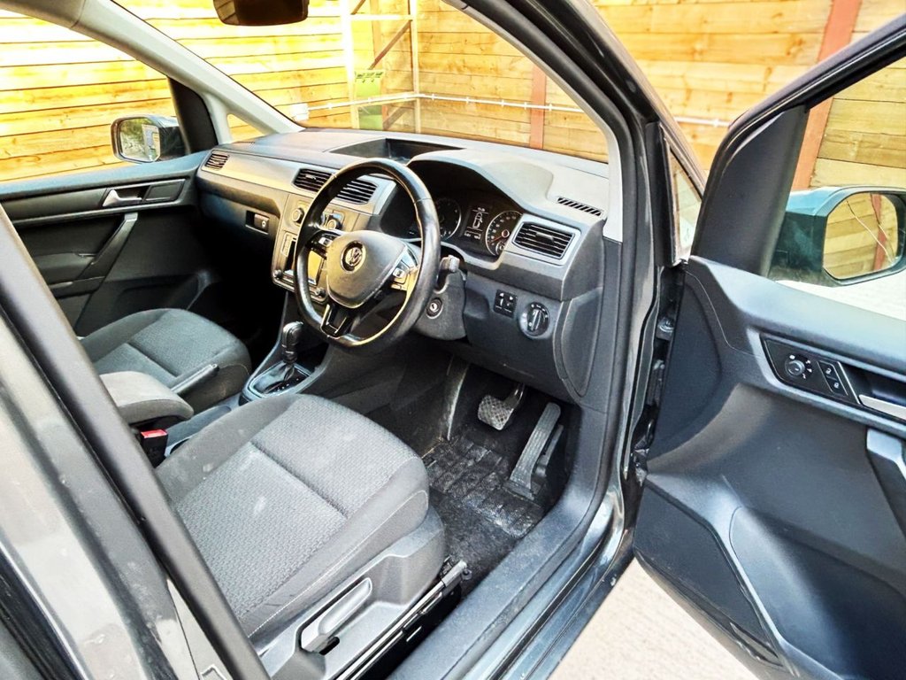 Used Volkswagen Caddy Maxi Life 2018 for sale - 77451500: Photo 14