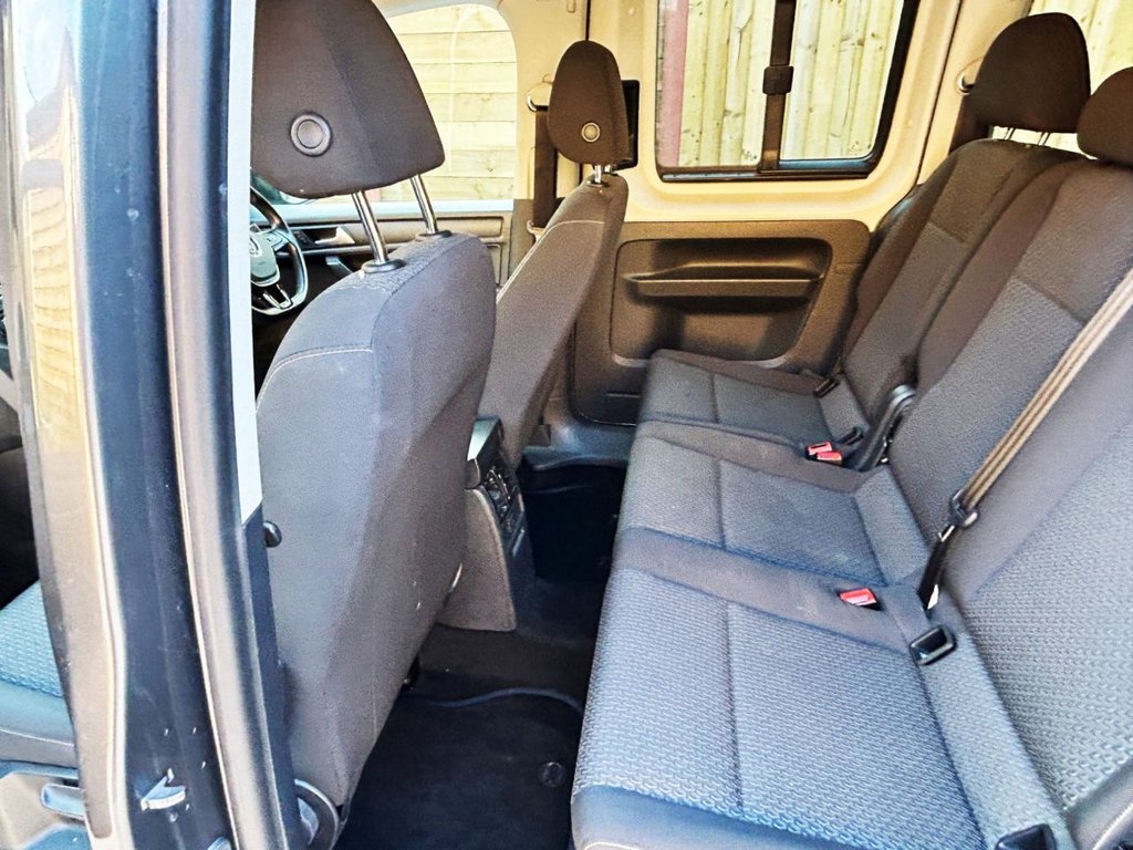 Used Volkswagen Caddy Maxi Life 2018 for sale - 77451500: Photo 20