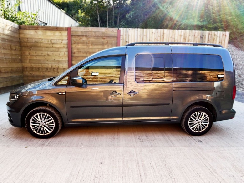 Used Volkswagen Caddy Maxi Life 2018 for sale - 77451500: Photo 7