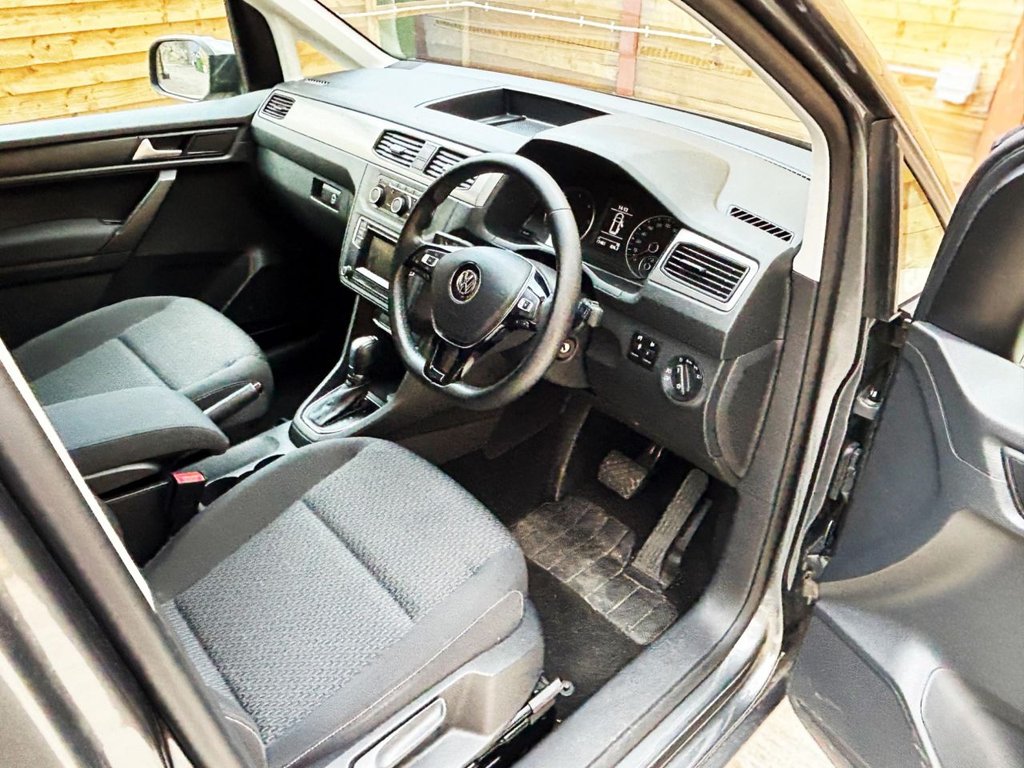 Used Volkswagen Caddy Maxi Life 2021 for sale - 76406186: Photo 14