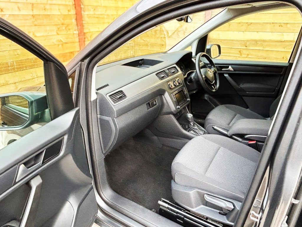 Used Volkswagen Caddy Maxi Life 2021 for sale - 76406186: Photo 18